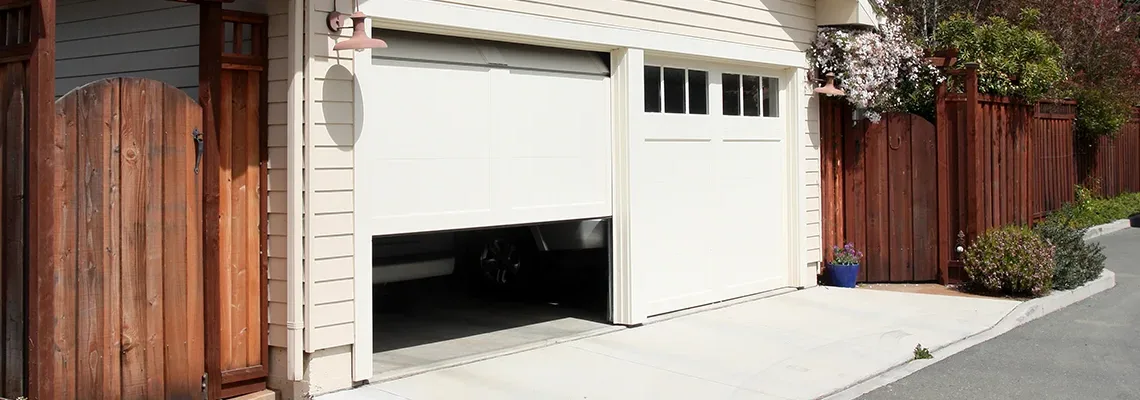 Repair Garage Door Won't Close Light Blinks in Port St Lucie